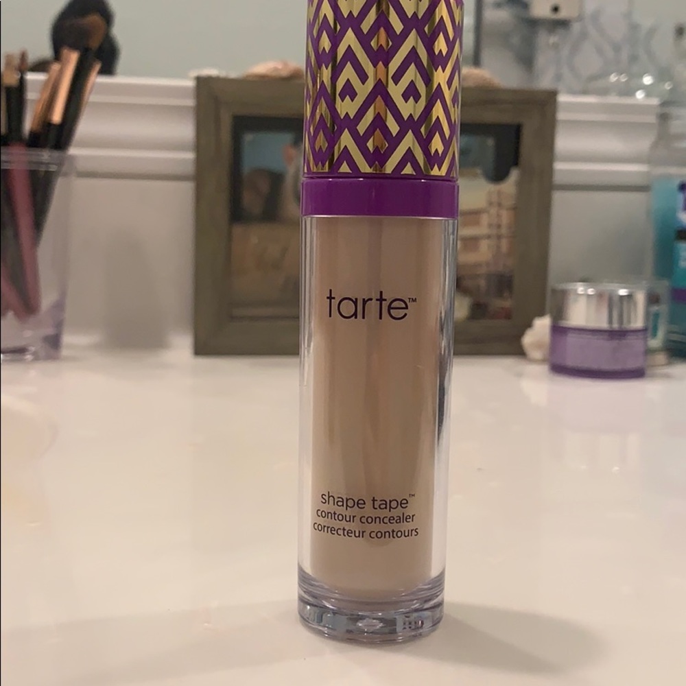 Tarte shape tape contour concealer 12Nfair neutral